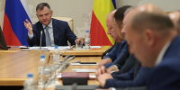Юрий Слюсарь потребовал ускорить установку детских площадок на Дону - Газета Рассвет
