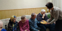 Праздник со смыслом: ремонтненские библиотекари поздравили проживающих соцучреждения с Масленицей - Газета Рассвет